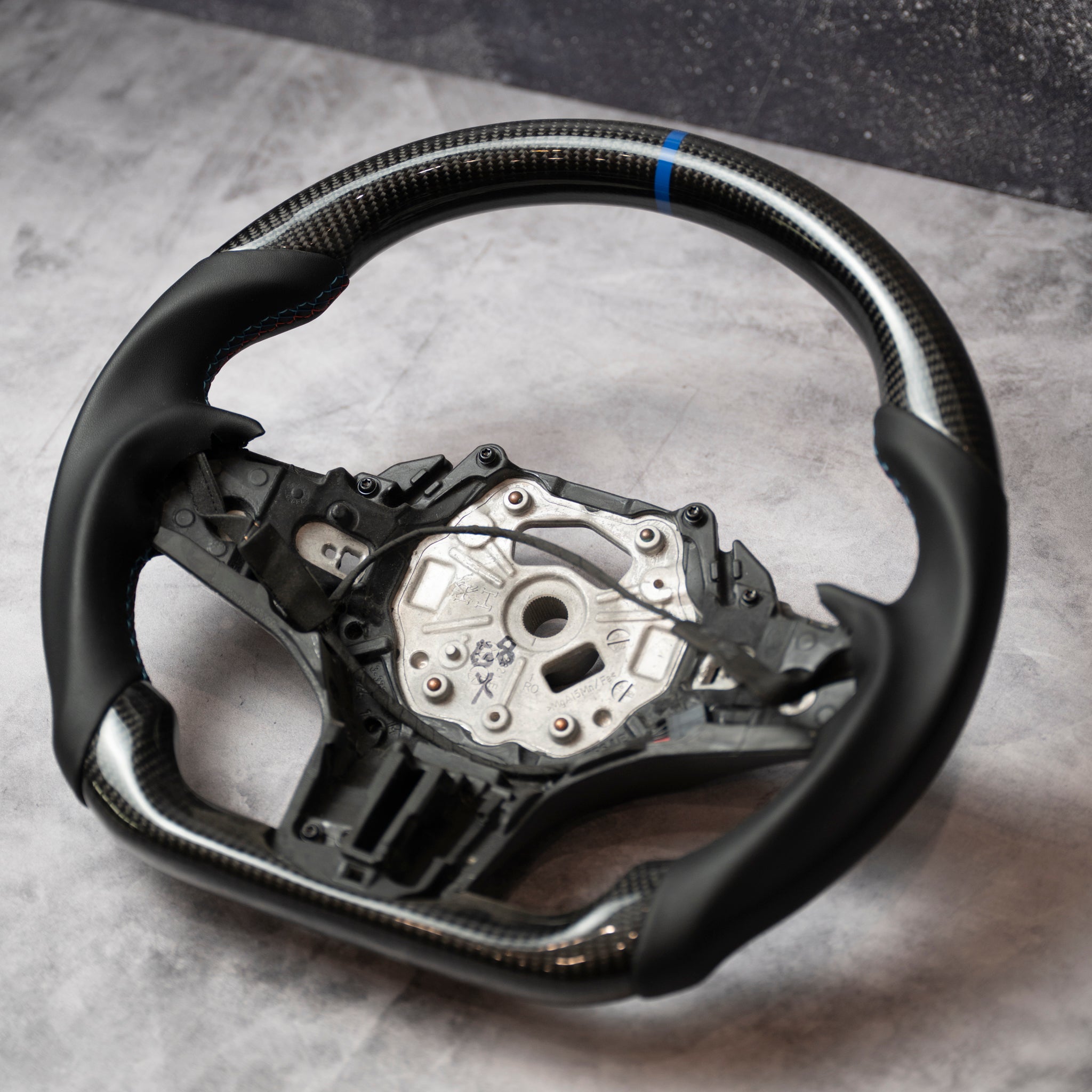 Carbon Steering Wheel with perforated Leather - ALL G SERIES